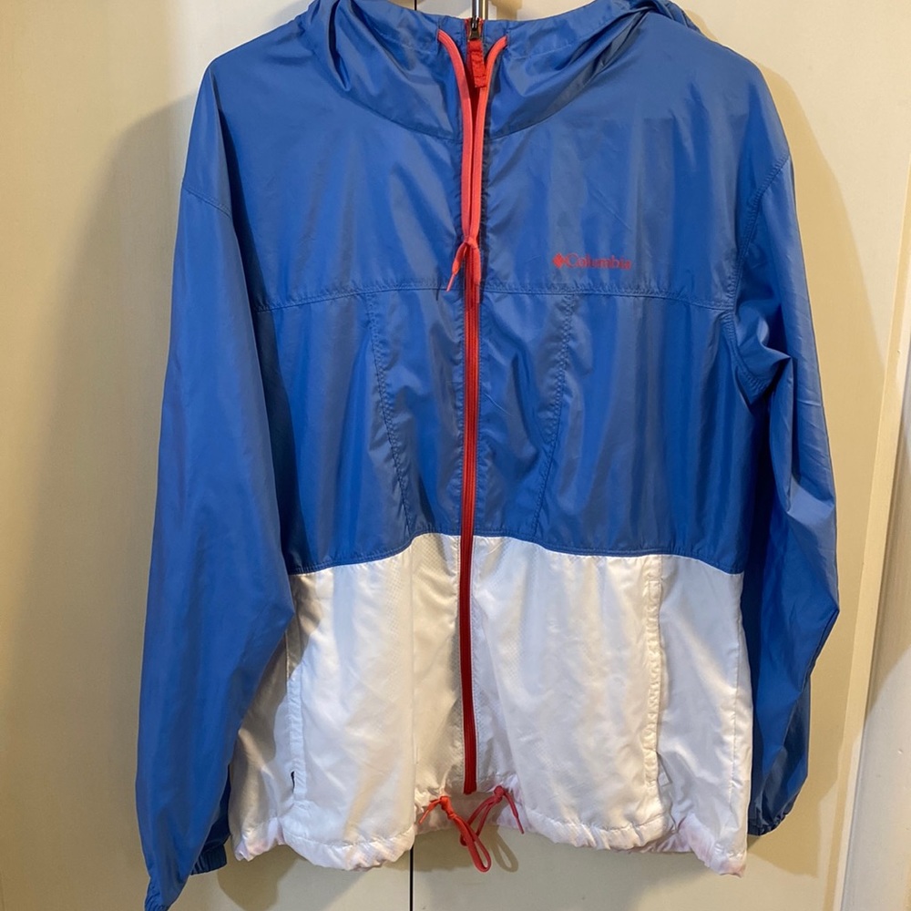Columbia windbreaker in women’s size large